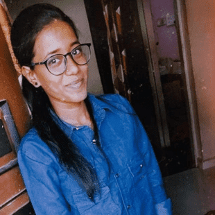 review-author-avatar